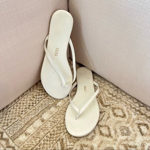 TKEES Sandals White sz 8
